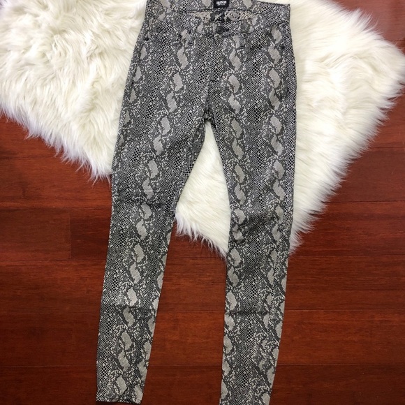Hudson Python Sexy Snake Mid rise Nico Super Skinny Pants - Picture 2 of 5